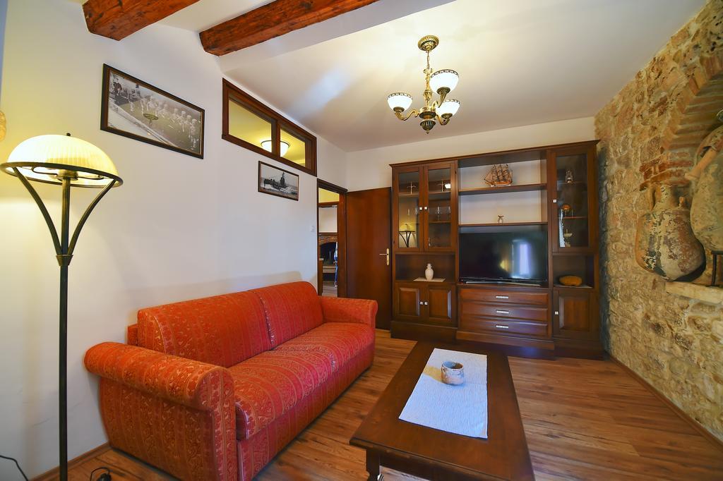 Antique Apartment Arsenale Rovinj Kültér fotó